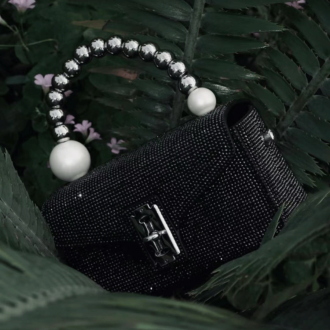 THE 365-CRYSTALS EDITION