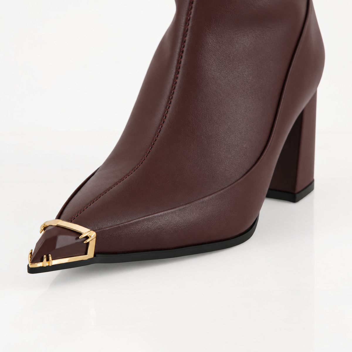 THE DOM BOOT 70 - BURGUNDY WINE
