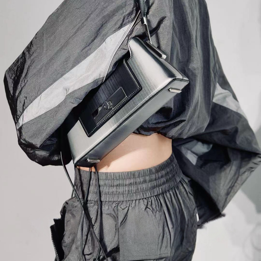 Tyla crossbody